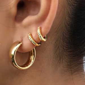 SEEK1994 Mia Huggie Hoops